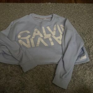 Light blue Calvin Klein cropped shirt